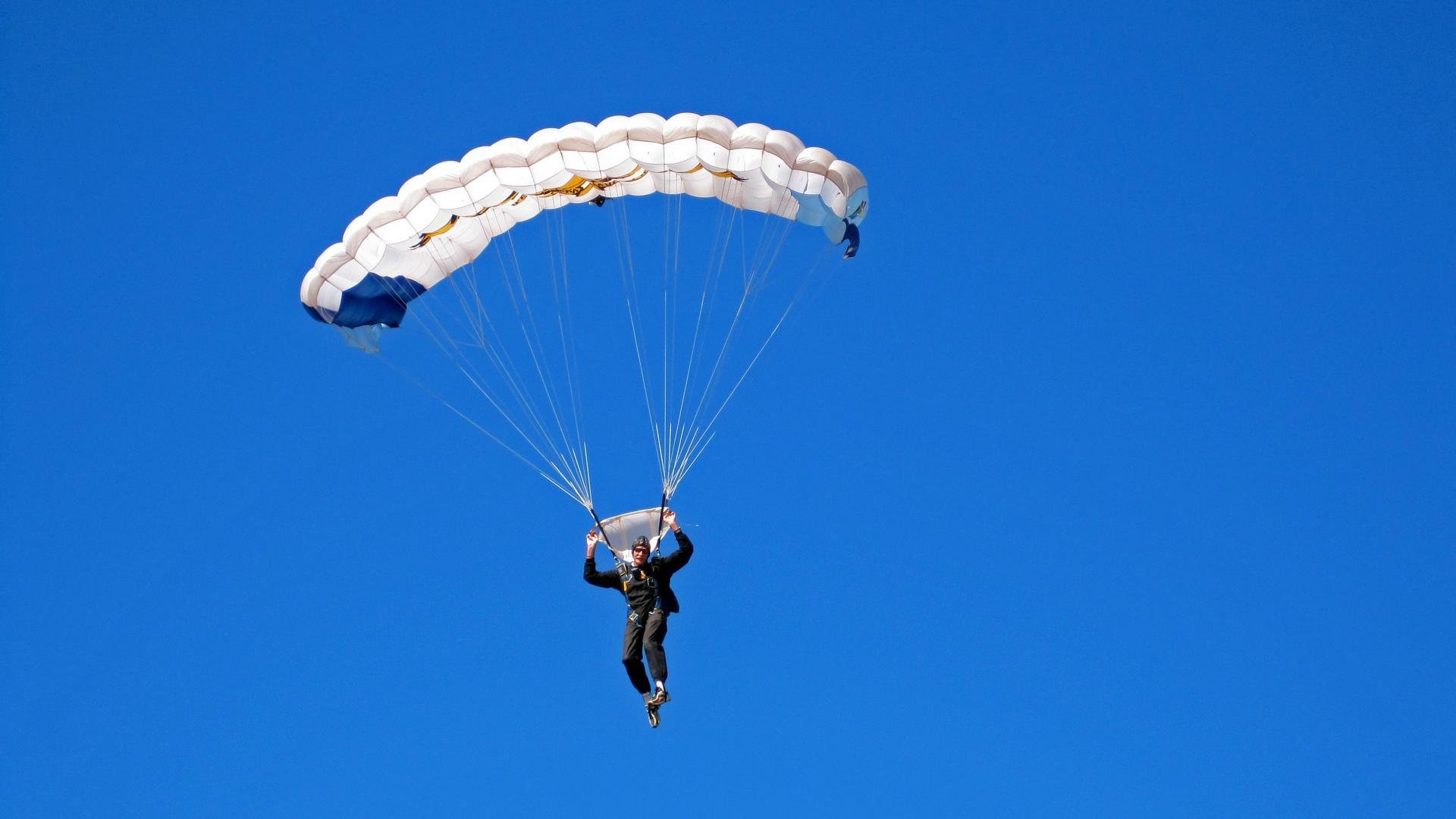 Kaiyun官方登录入口-_春季花海：在花园中举行的浪漫赛事_，花海集锦